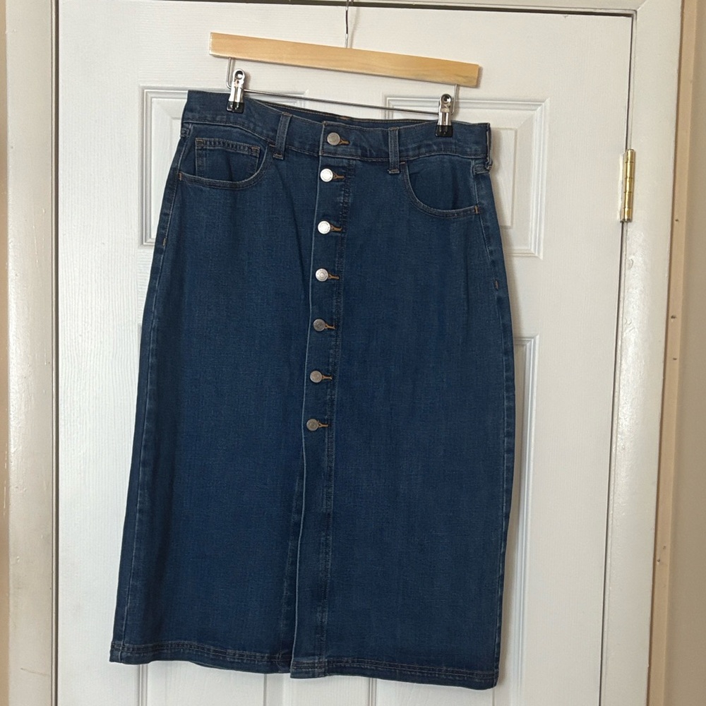 Banana Republic Button-Front Denim Skirt